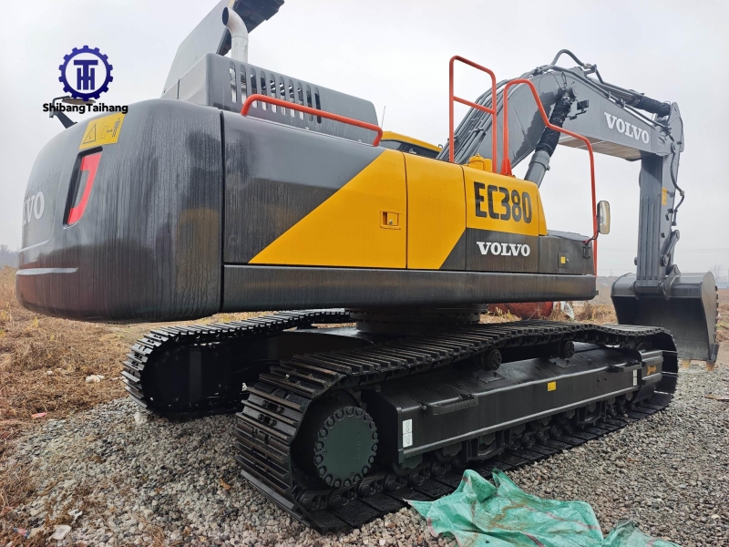 Excavadora Volvo EC380D usada en venta