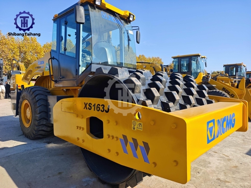 Used XCMG 163 Sheepsfoot Roller for sale