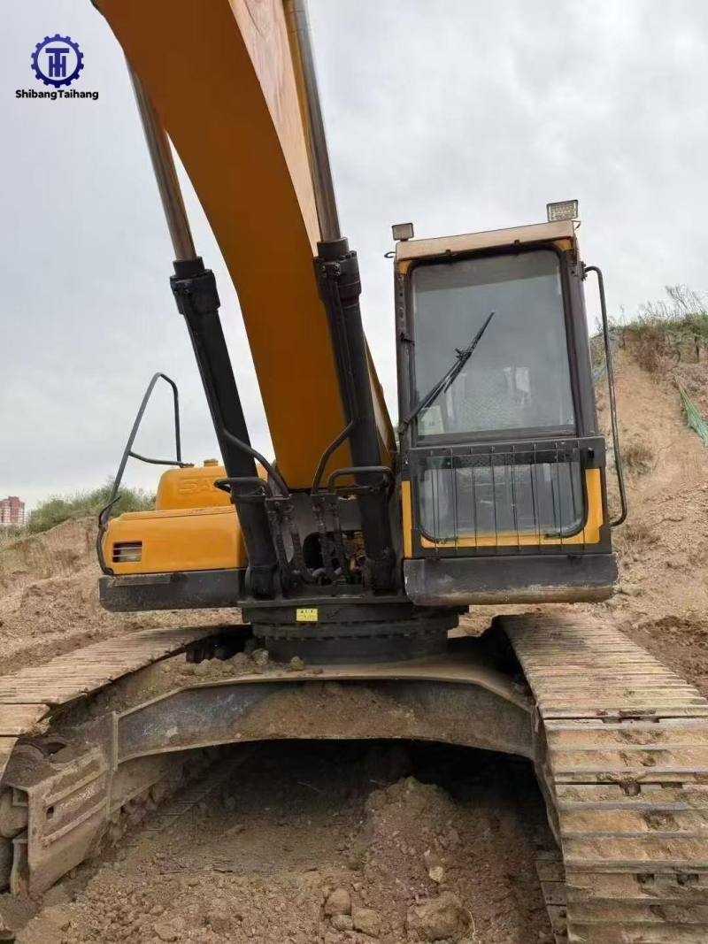 Excavadora SANY 335 de segunda mano en venta
