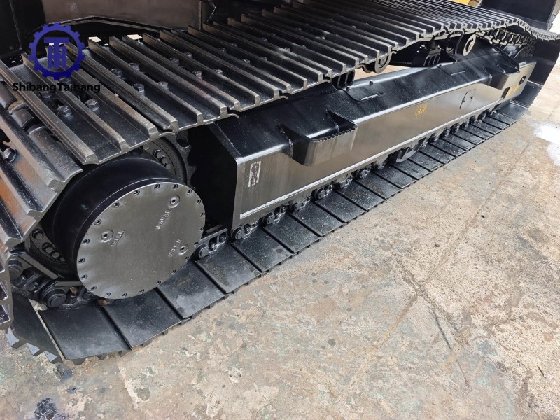 للبيع حفار دوسان DX225 مستعمل