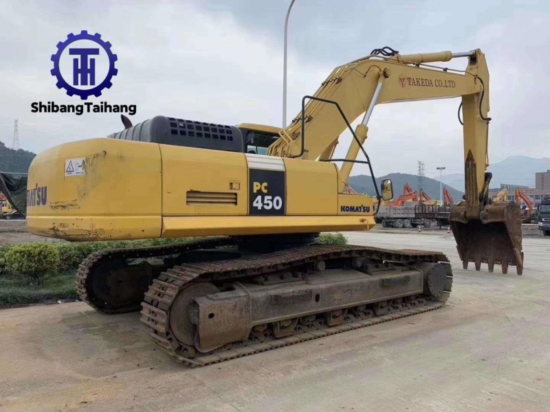 Продается б/у Komatsu 450 .
