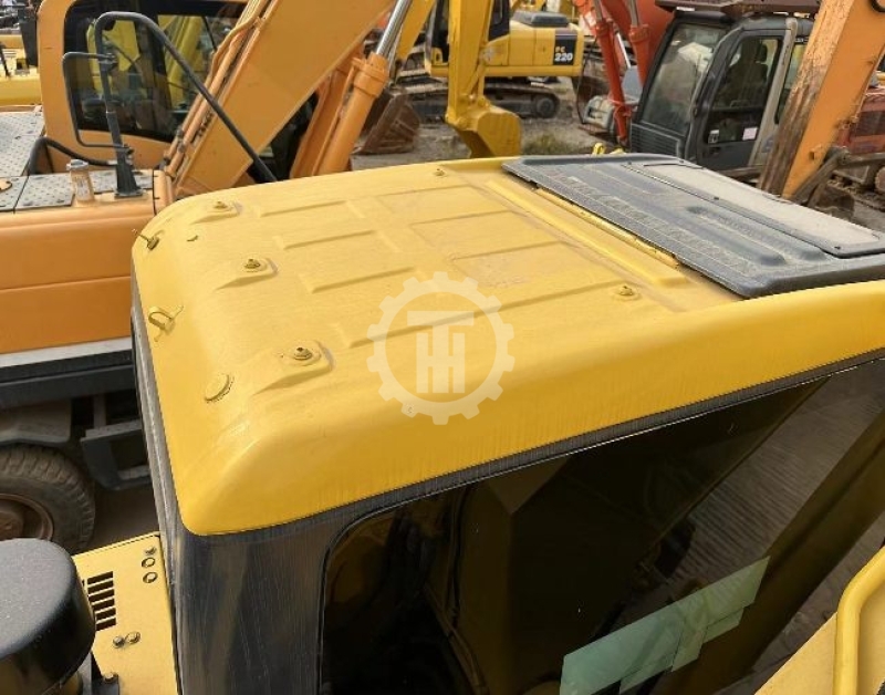 Used Komatsu PC220 for sale 2