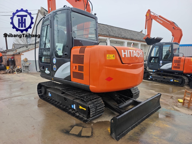 Hitachi ZX60 d'occasion à vendre