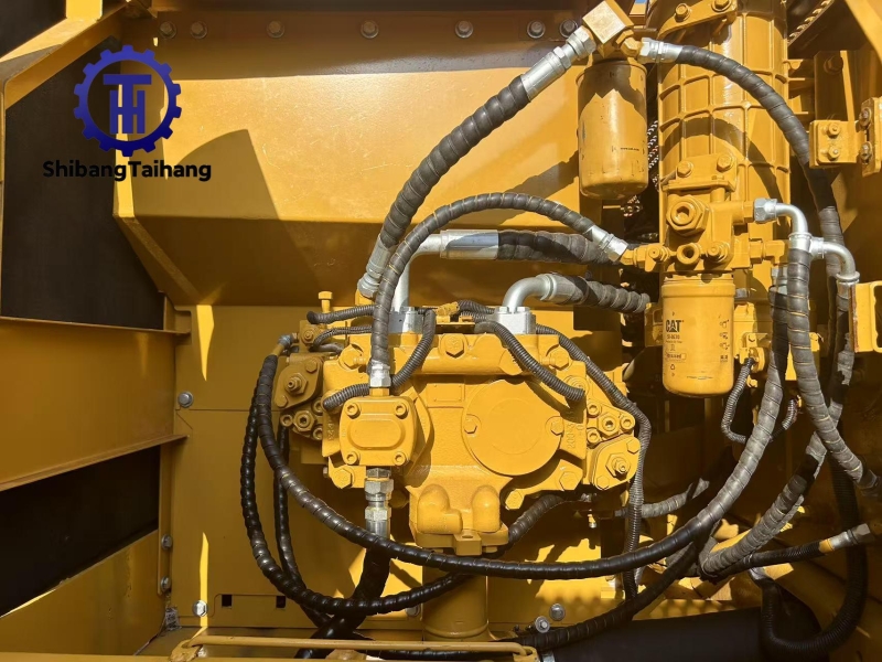 Excavadora Caterpillar 320C Usada en Venta 4