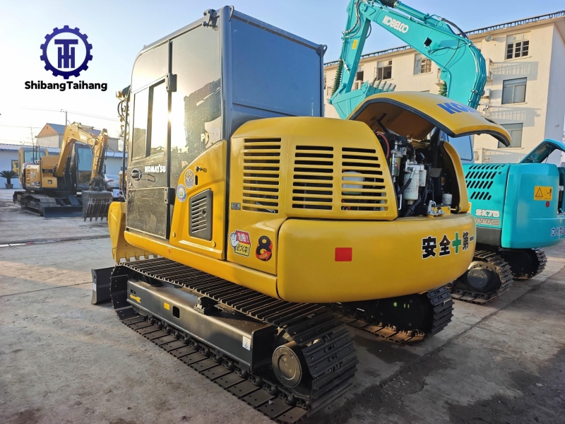 Komatsu PC70 d'occasion à vendre 2