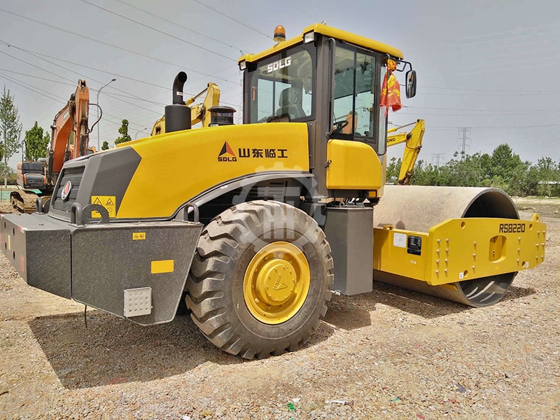 Used SDLG RS8220 Rooller for Sale