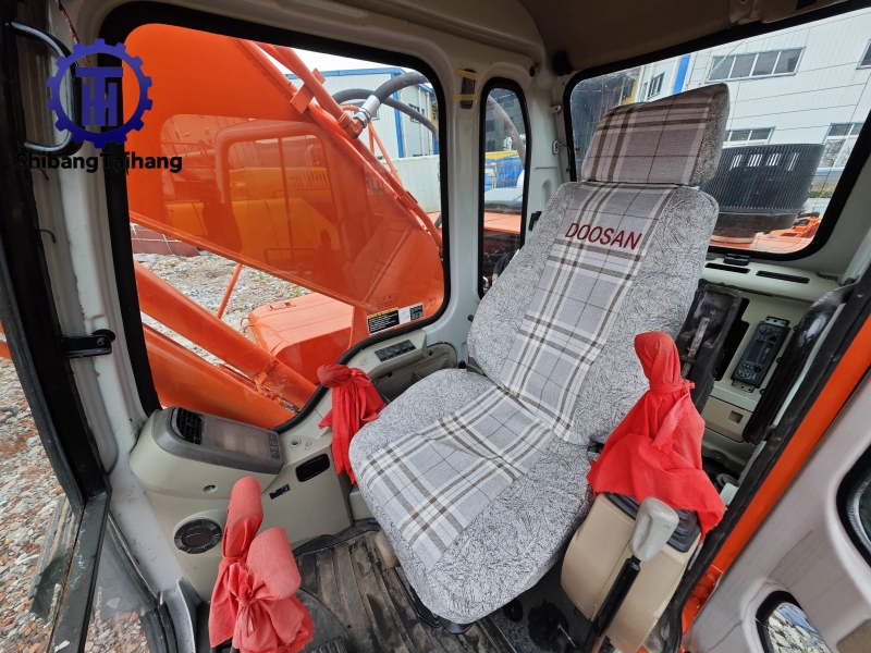 2 للبيع حفار دوسان DH225 مستعمل