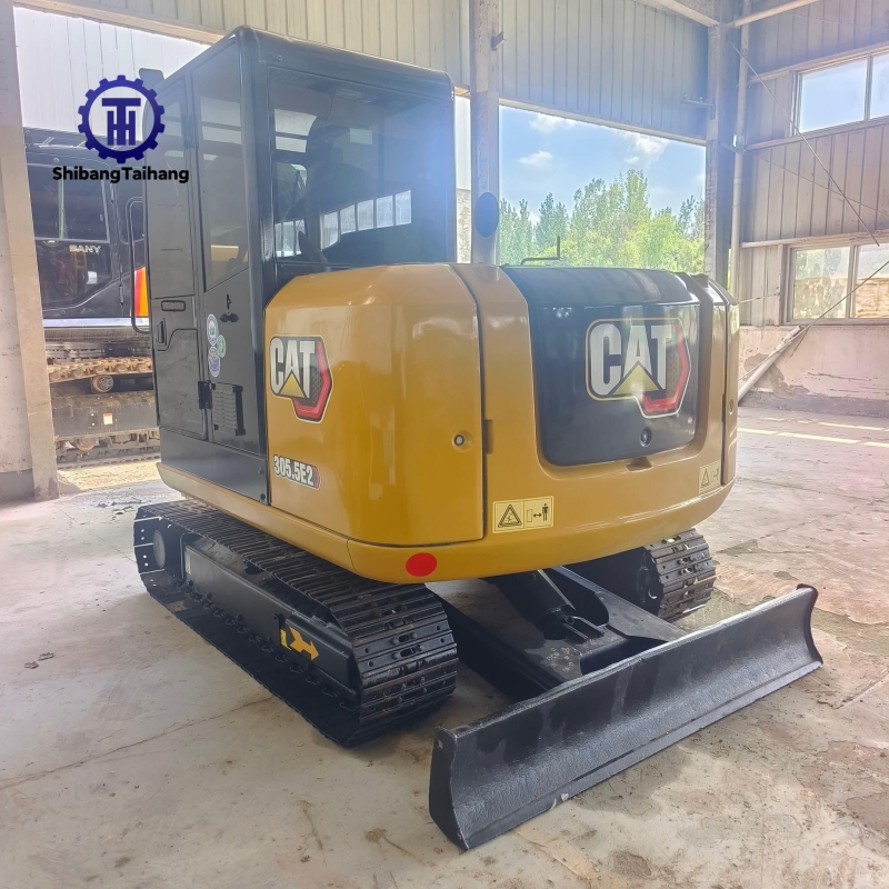 Продается б/у Caterpillar 305.5