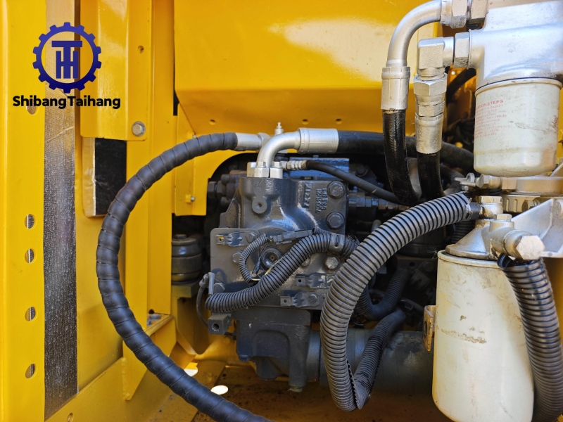 Продается б/у Komatsu 130