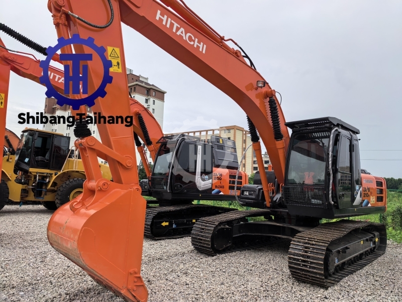 Used Hitachi ZX210 Excavator