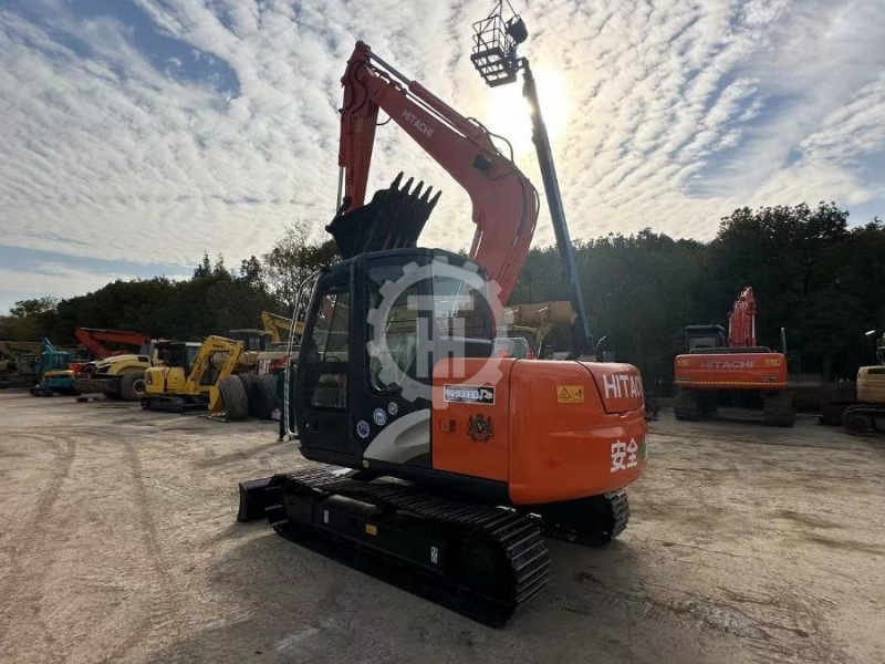 Used Hitachi Zx70 for sale 4