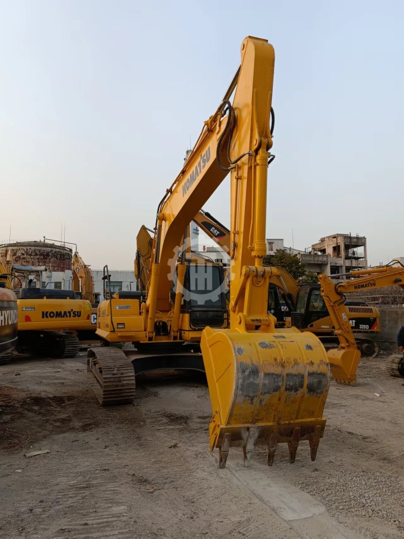 Used Komatsu PC240 for sale 2