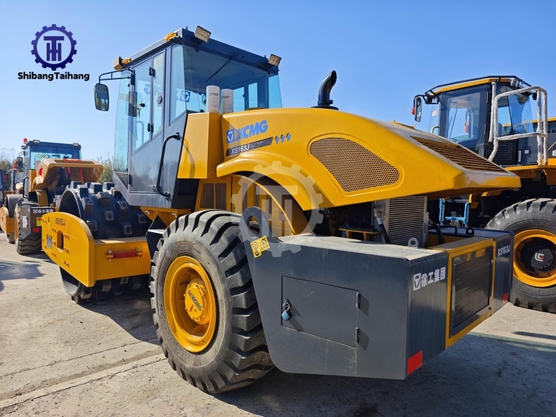 Used XCMG 163 Sheepsfoot Roller for sale
