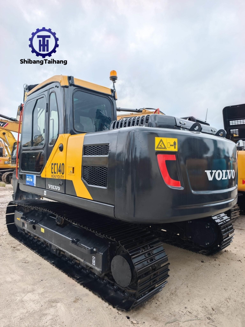 للبيع حفار فولفو EC140 مستعمل