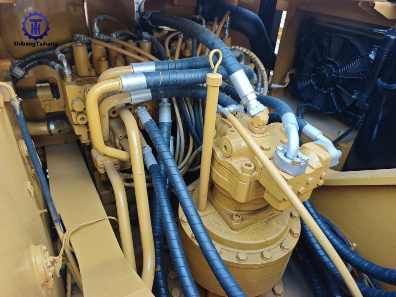 Excavadora Caterpillar 326D Usada en venta