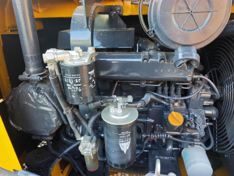 Excavadora Komatsu PC56 usado en venta 4