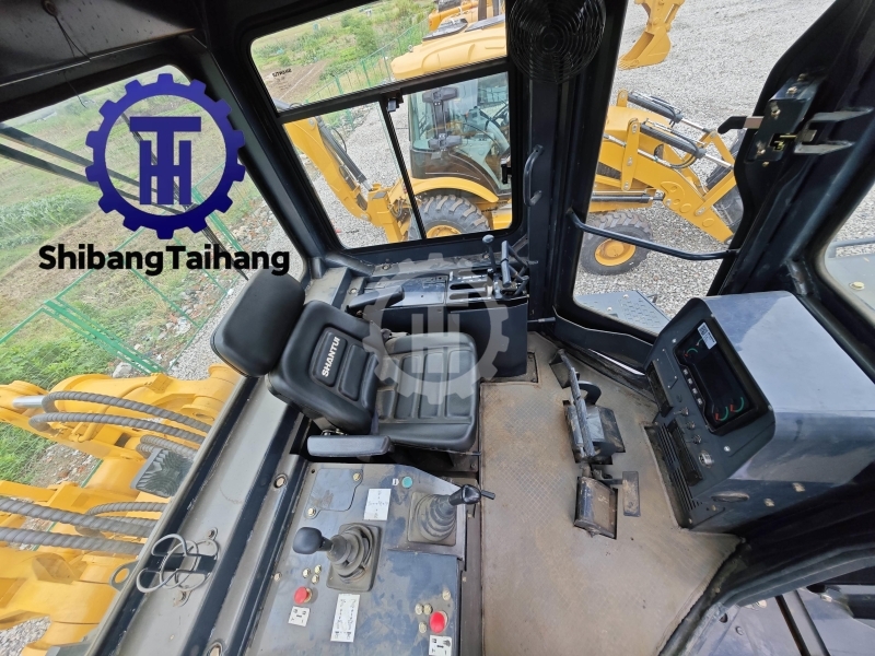 Used SD32 Bulldozer