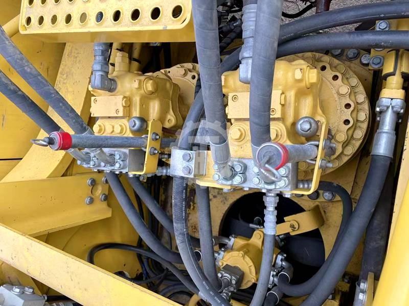 Excavadora Komatsu PC650 Usada en venta