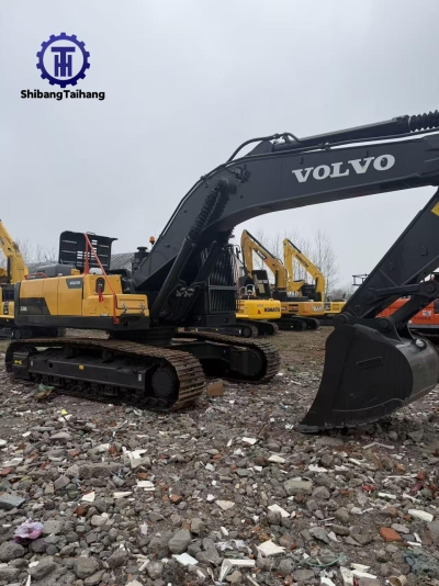 Excavadora Volvo EC360 usada en venta