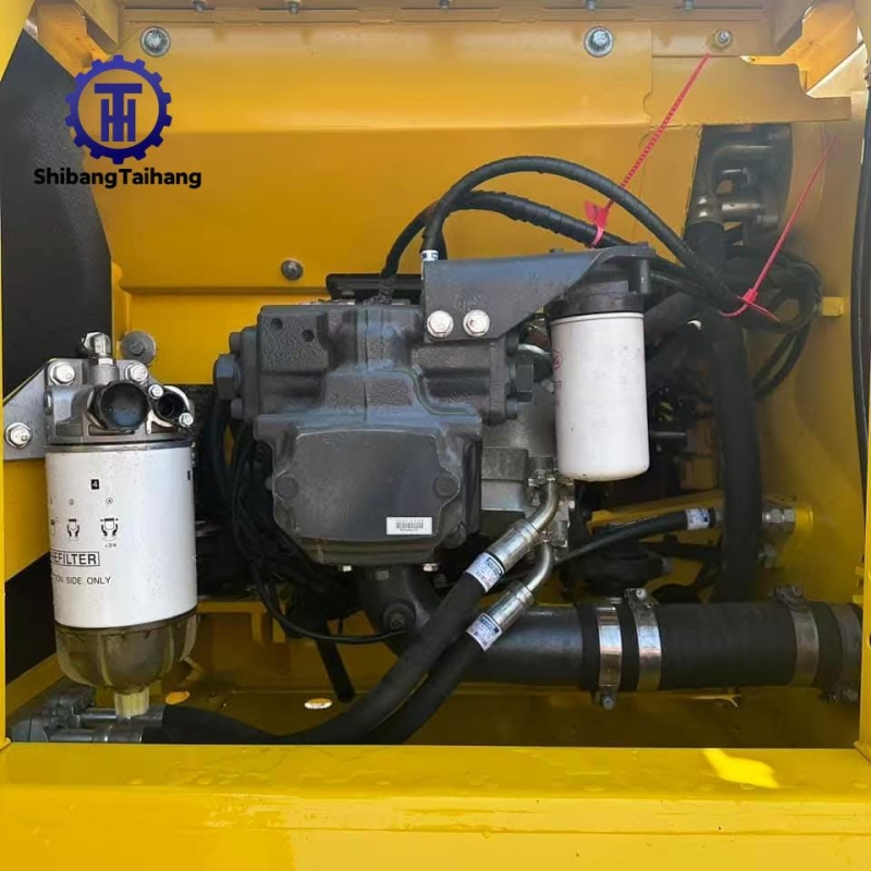 Продается б/у Komatsu 200 .