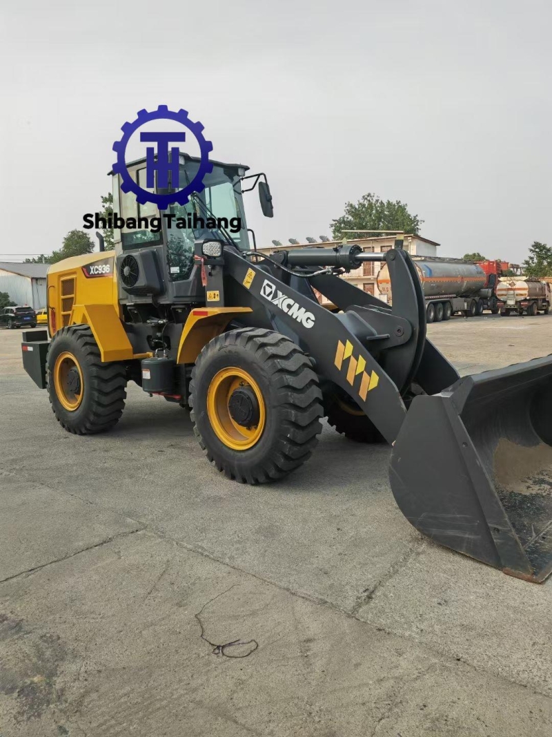 لودر عجلات XCMG 936 مستعمل