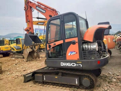 Used Doosan DH60-7 for sale