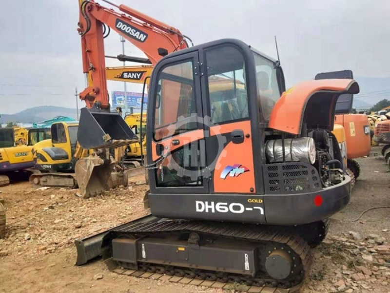 Used Doosan DH60-7 for sale