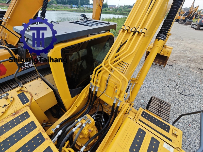 Б/у экскаватор Komatsu 350