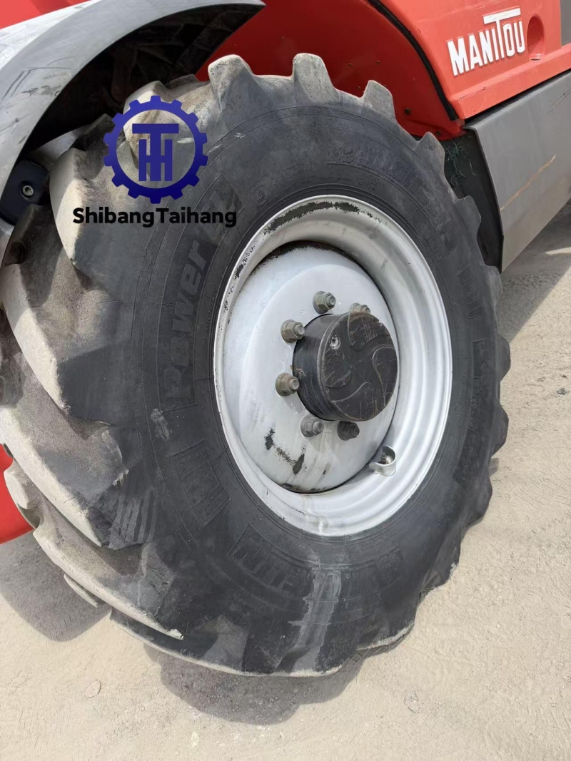 Телескопический погрузчик Manitou MT732D-E3
