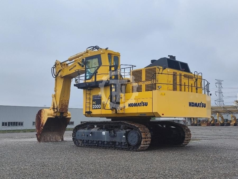 Продается б/у Komatsu 2000