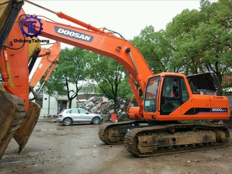 Excavadora Doosan DH300 Usada en venta
