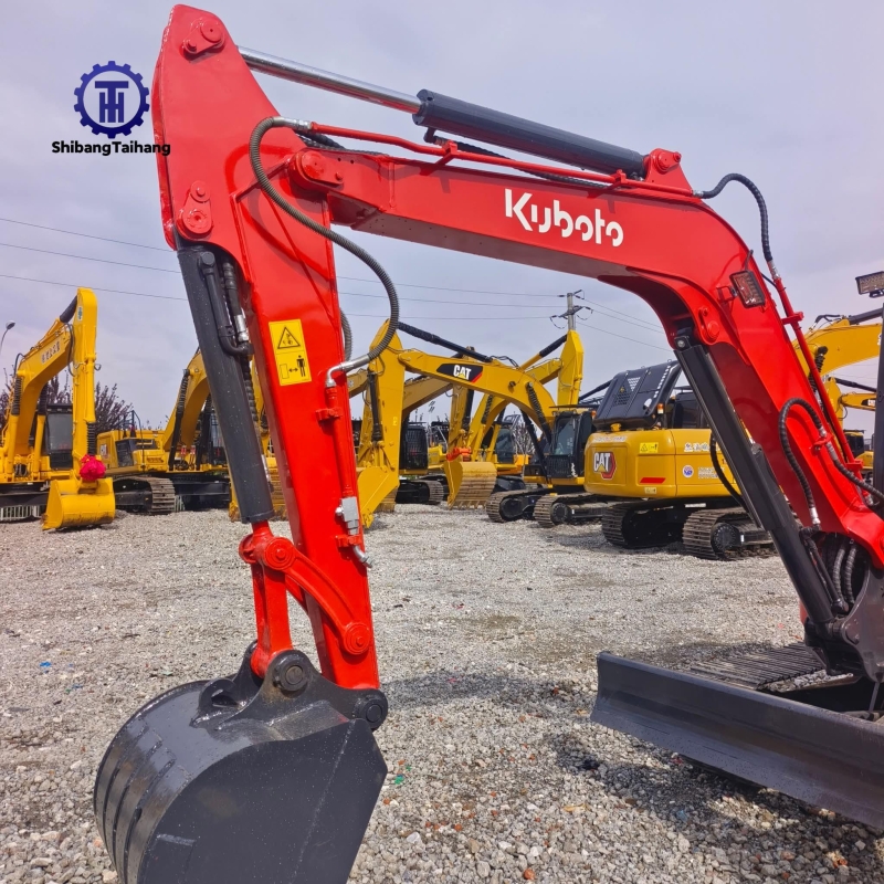 Продается б/у Kubota 155.