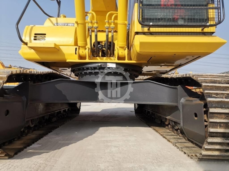 Used Komatsu PC200 for sale 4