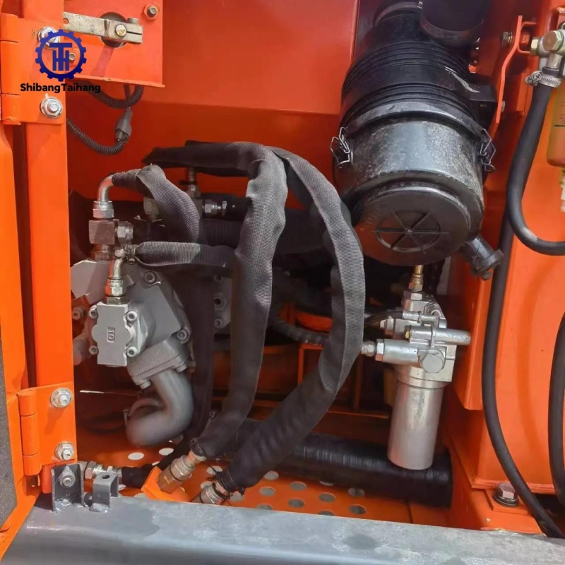 Продается б/у HItachi ZX70