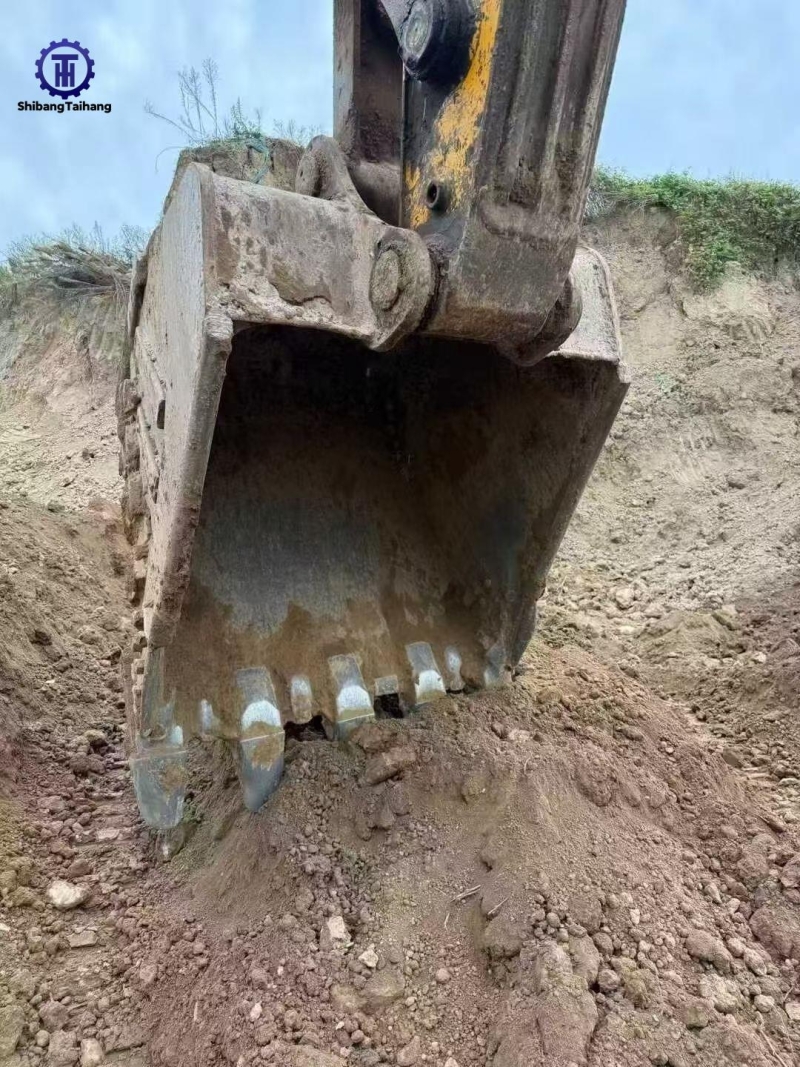 Excavadora SANY 335 de segunda mano en venta