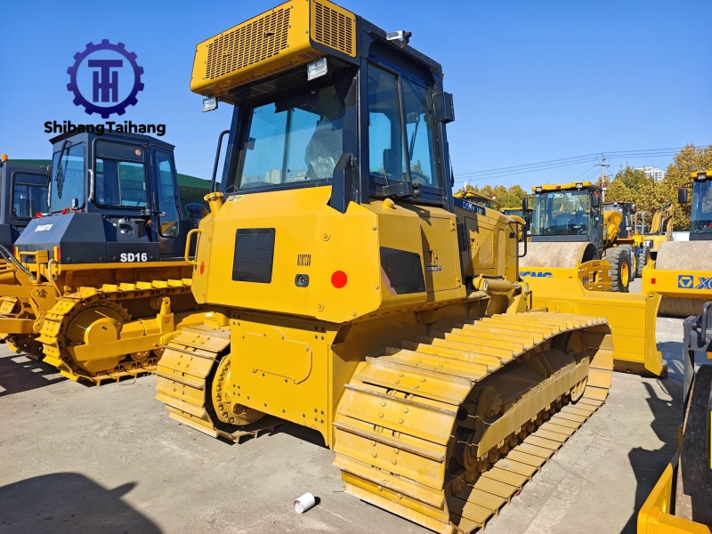 Бульдозер Caterpillar D5 б/у в продаже