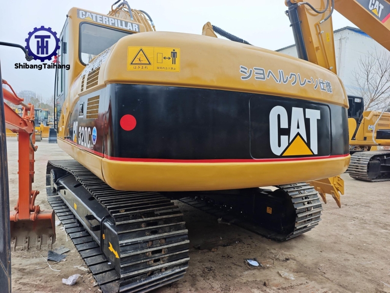 Продается б/у Caterpillar 320C.