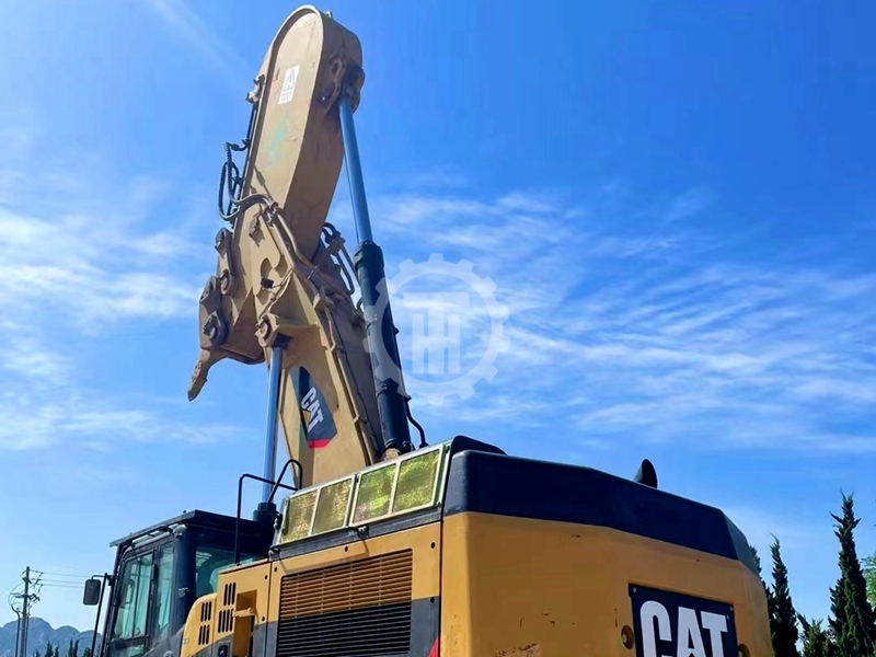 Used Caterpillar 374D for Sale