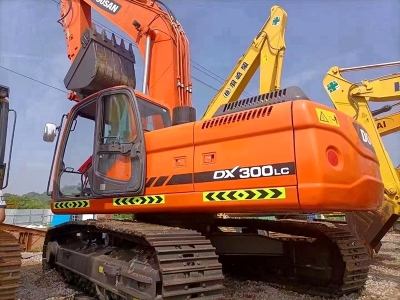 Used Doosan DX300 for sale