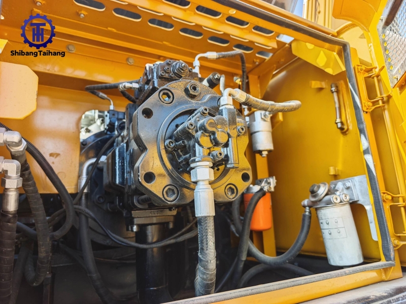 Продается б/у SANY 335H