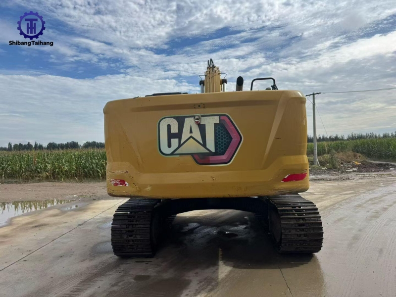 2للبيع كاتربيلر 326 مستعمل