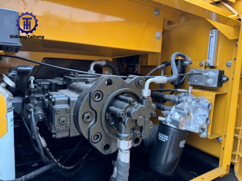 Продается б/у SANY 215H