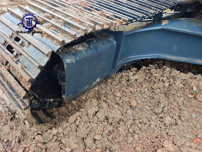 Excavadora Hyundai 220 usado en venta