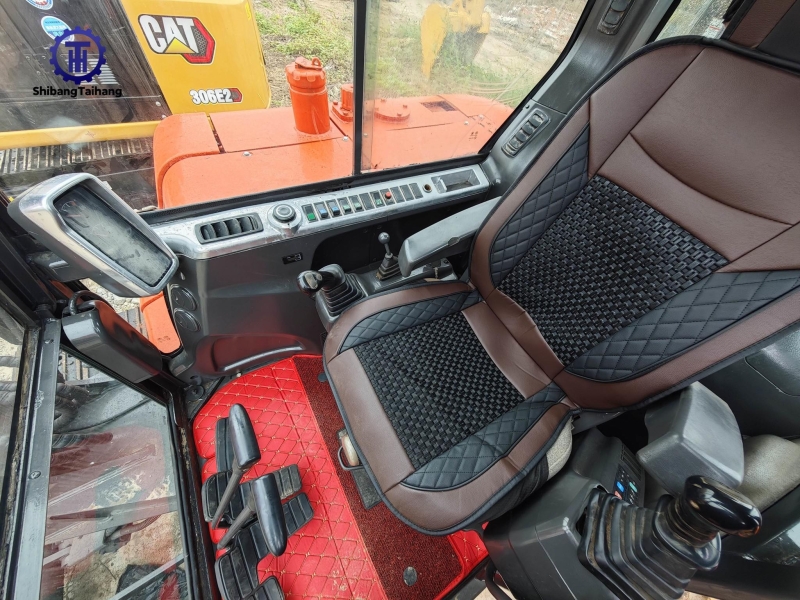 Excavadora Doosan DX60 Usada en venta