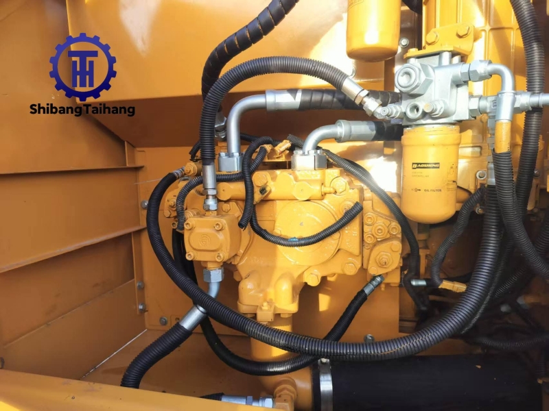 Excavadora Caterpillar 320C Usada en Venta 2