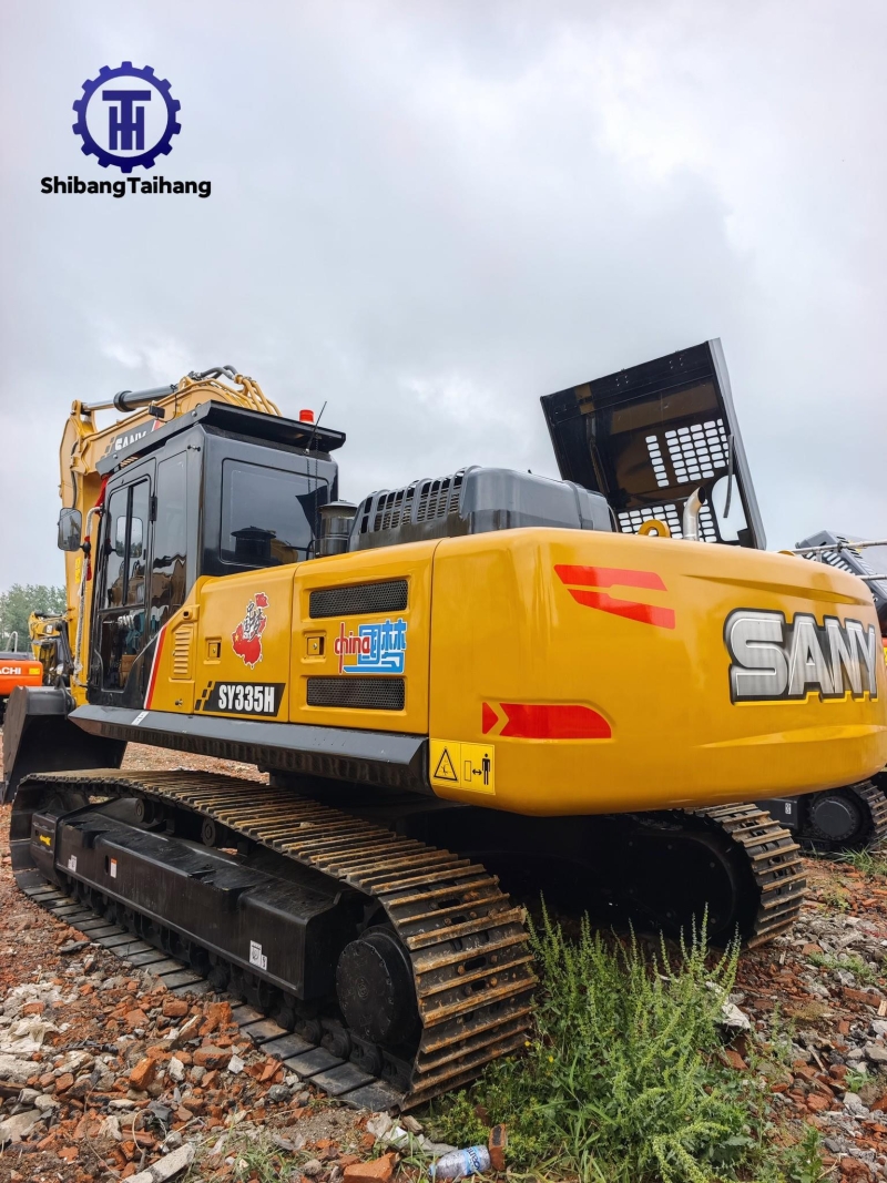 3للبيع حفار ساني 335 مستعمل