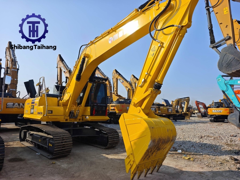 Komatsu PC200 d'occasion à vendre