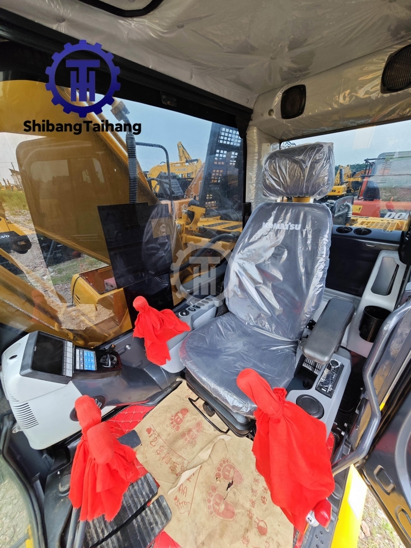 Komatsu  210 excavator