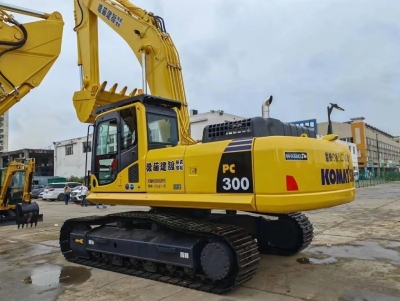 Used KOMATSU PC300 for Sale