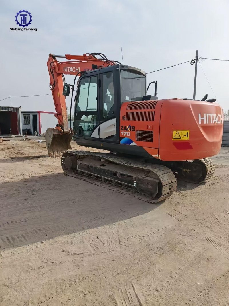 Excavadora Hitachi ZX130 de segunda mano en venta